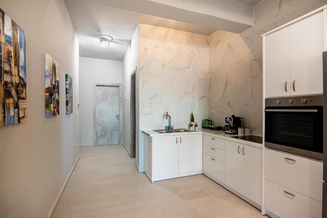 Georgianna'S Suite With Private Pool , 'Blank Suite' Charokopio Εξωτερικό φωτογραφία