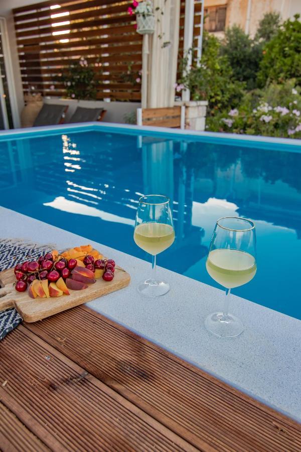 Georgianna'S Suite With Private Pool , 'Blank Suite' Charokopio Εξωτερικό φωτογραφία